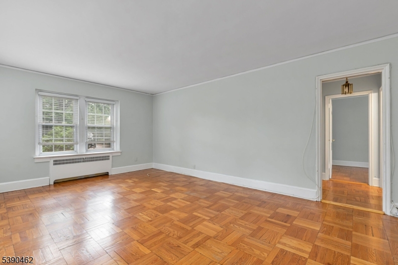 English Village - Residential Lease