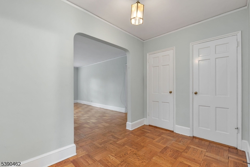 English Village - Residential Lease