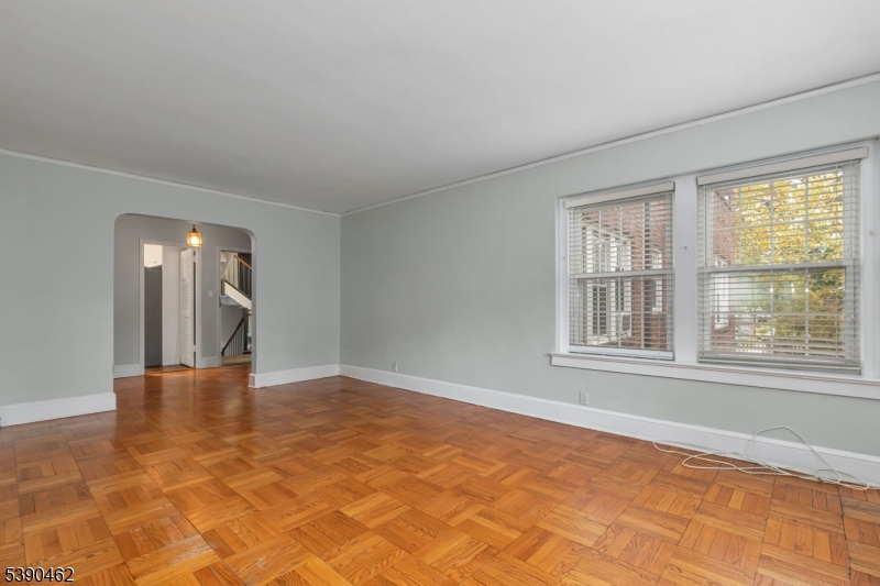 English Village - Residential Lease