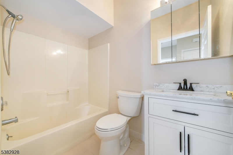 BALD EAGLE COMMONS - Residential