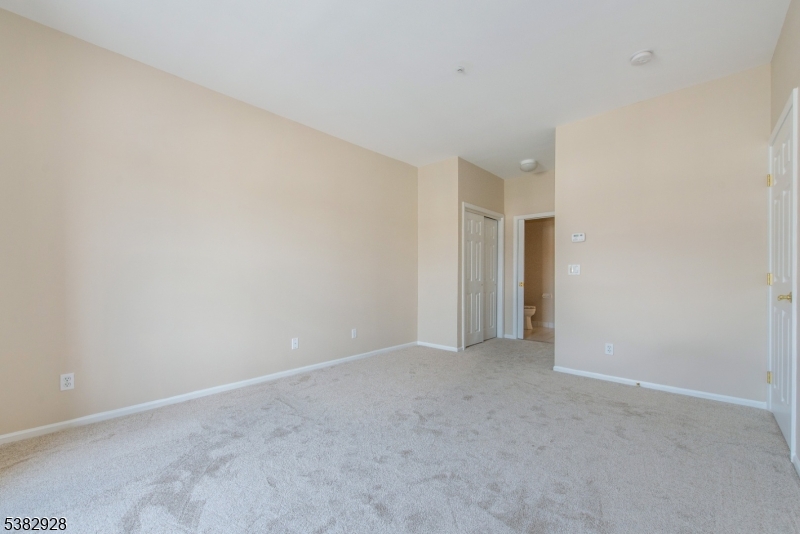 BALD EAGLE COMMONS - Residential