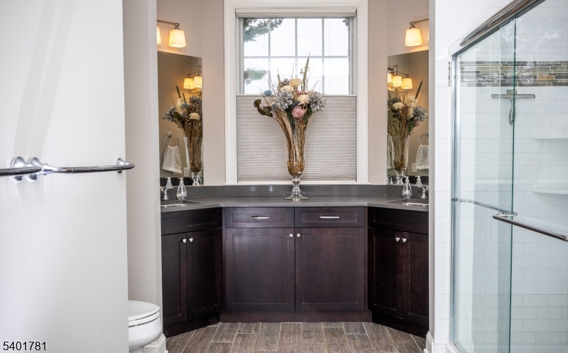 THE BROWNSTONES - Residential