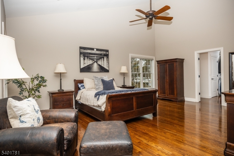 THE BROWNSTONES - Residential