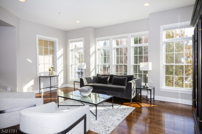 THE BROWNSTONES - Residential