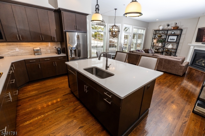 THE BROWNSTONES - Residential