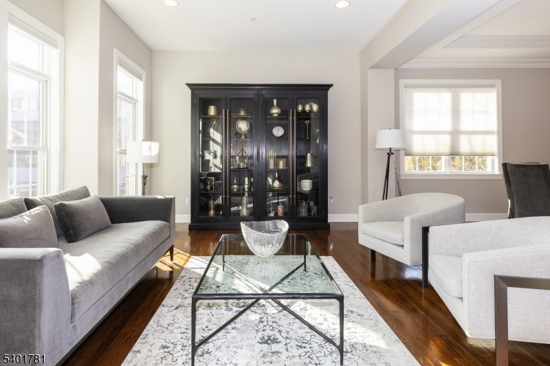 THE BROWNSTONES - Residential