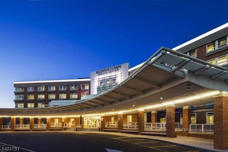 THE BROWNSTONES - Residential