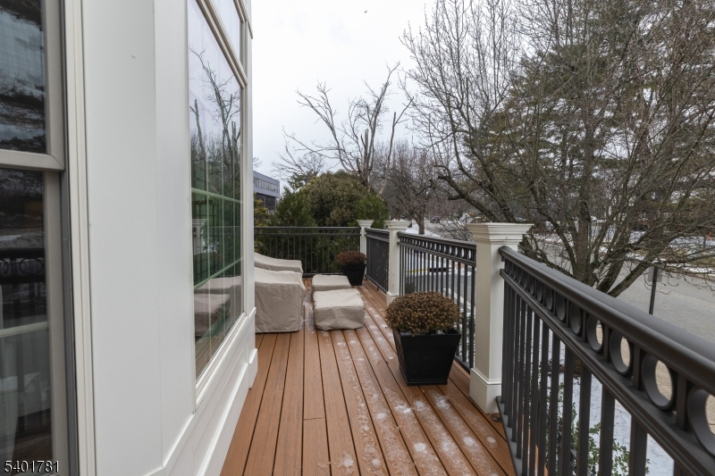 THE BROWNSTONES - Residential