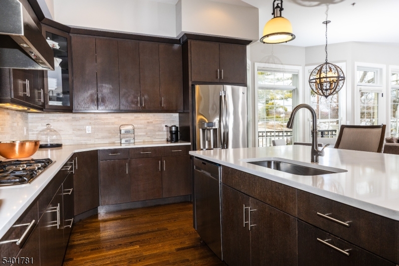 THE BROWNSTONES - Residential