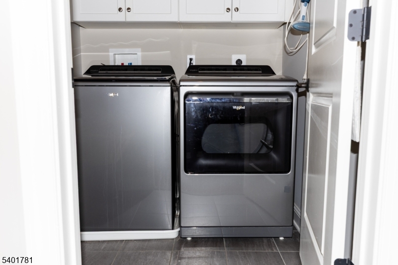 THE BROWNSTONES - Residential