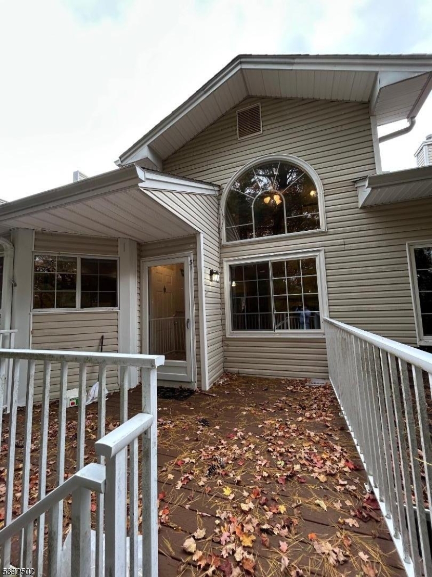 Crestmont Highlands - Residential Lease