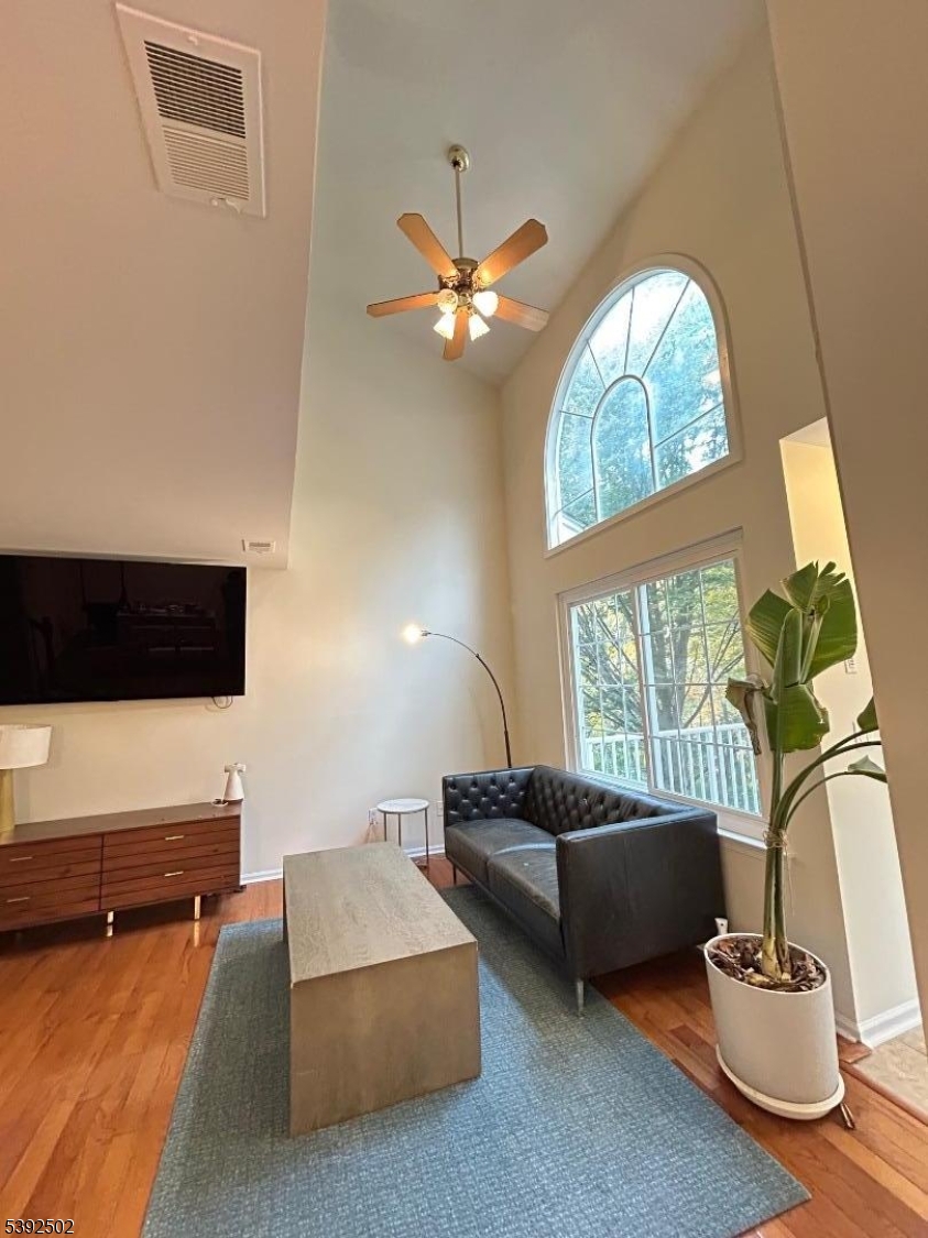 Crestmont Highlands - Residential Lease