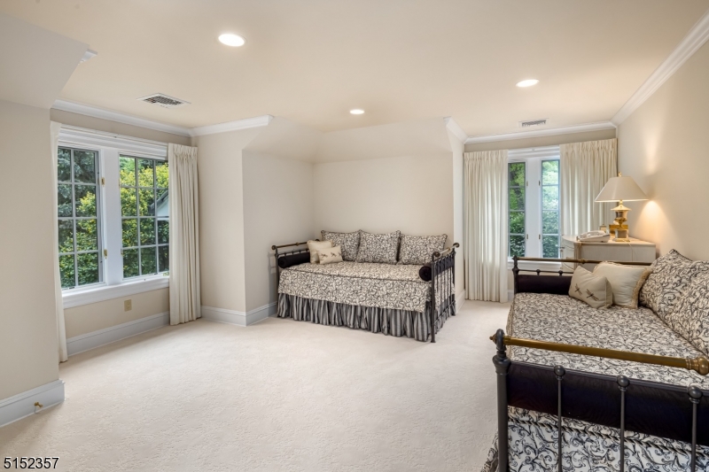 New Vernon - Residential