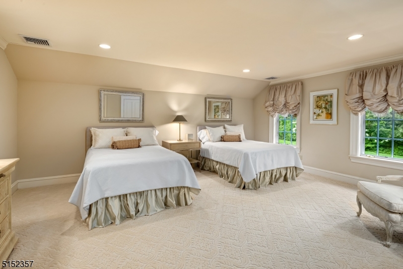 New Vernon - Residential