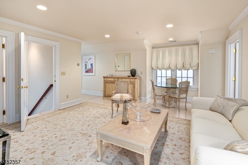 New Vernon - Residential