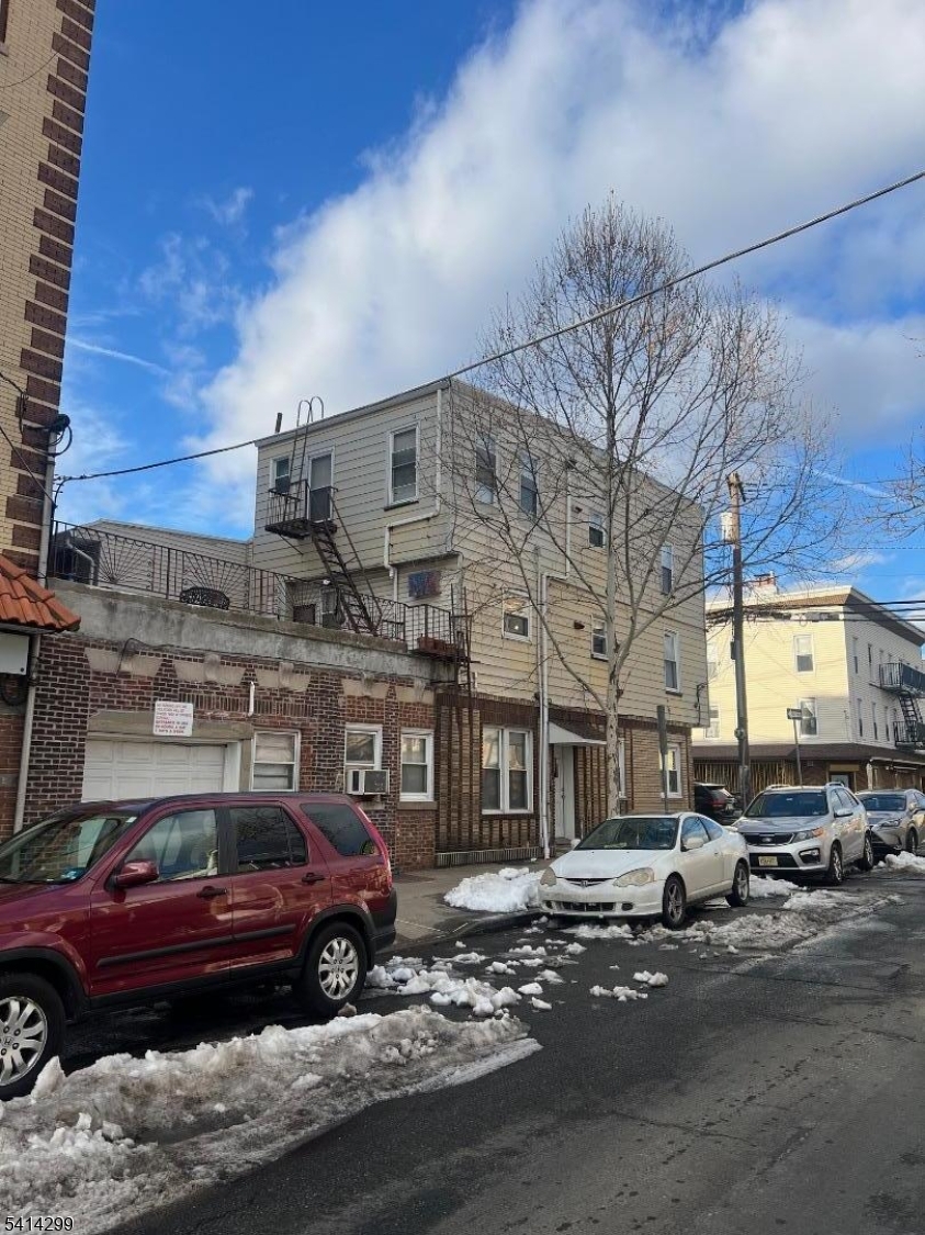 IRONBOUND - Residential Income