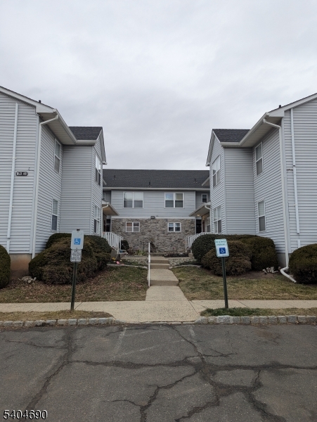 BIRCH RUN  287 EXIT 8 ON - Residential