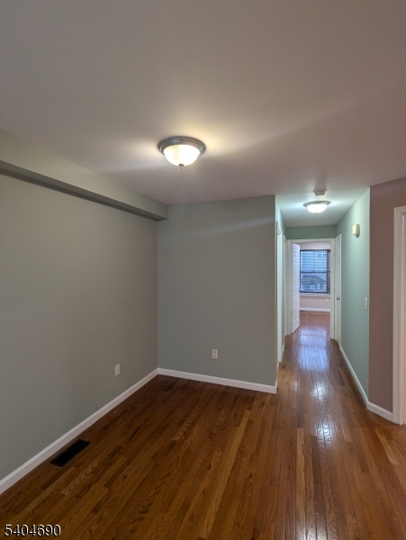 BIRCH RUN  287 EXIT 8 ON - Residential