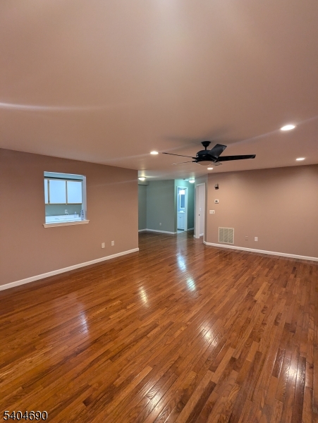 BIRCH RUN  287 EXIT 8 ON - Residential