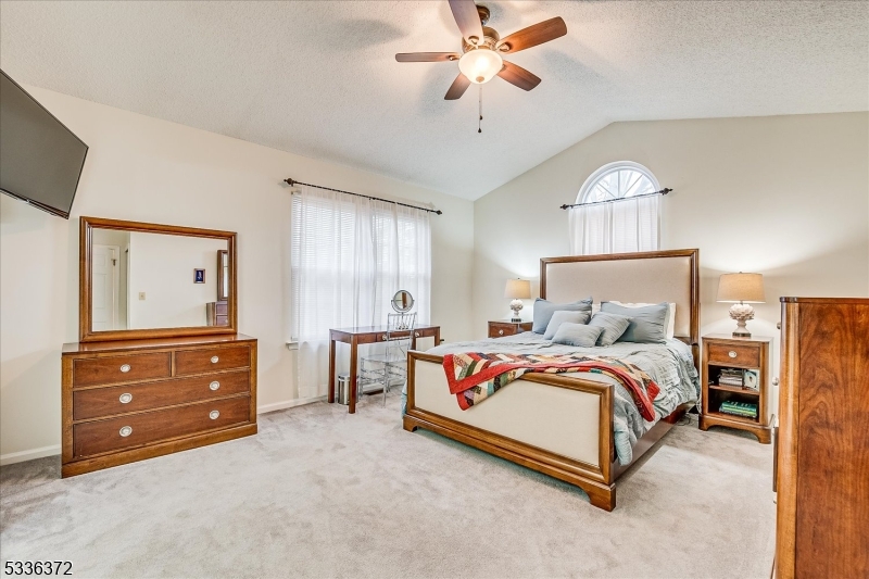 Franklin Twp., New Jersey 08823, United States, 3 Bedrooms Bedrooms, ,3 BathroomsBathrooms,Residential,Pending,9555