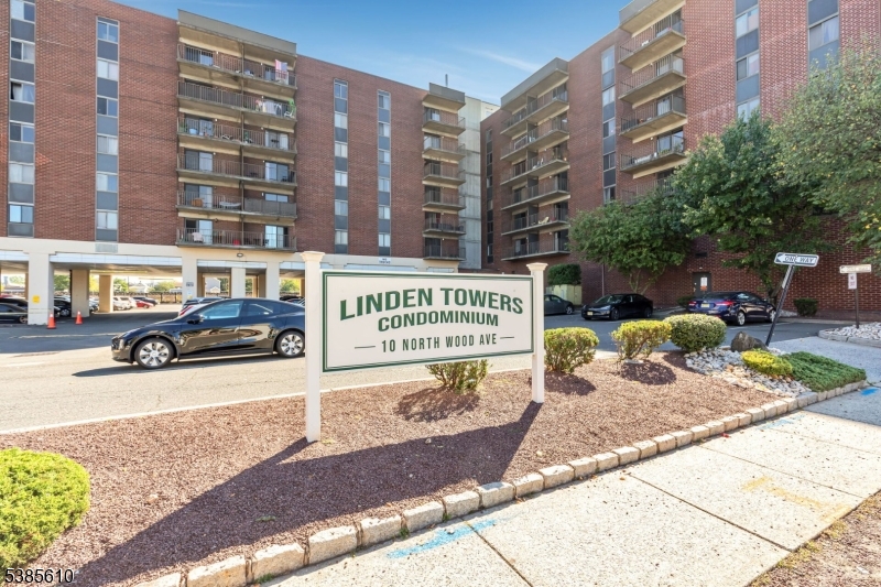 Linden Towers - Residential