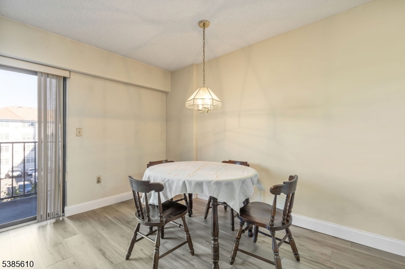 Linden Towers - Residential