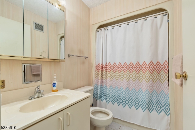 Linden Towers - Residential