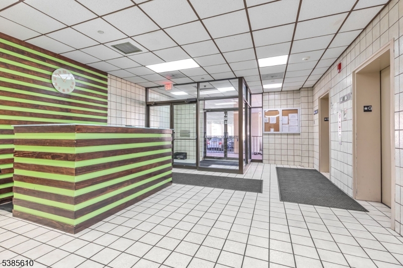 Linden Towers - Residential