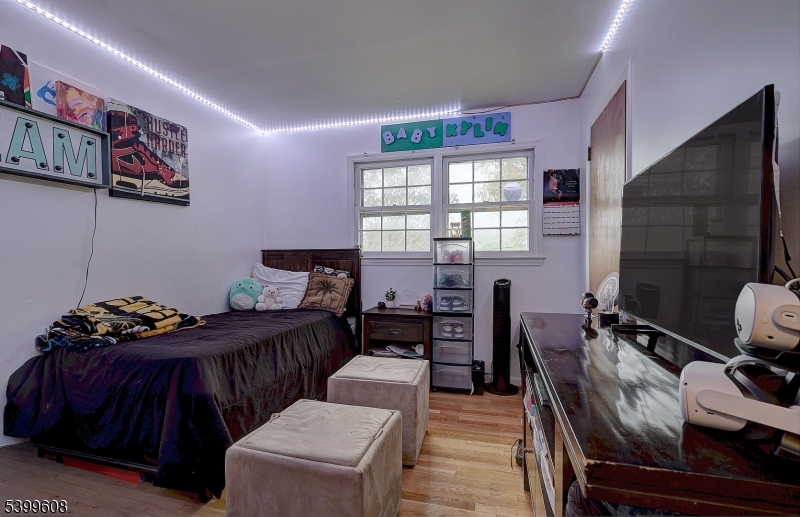 Englishtown - Residential