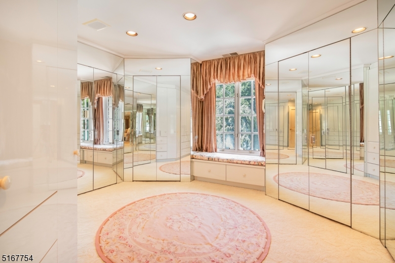 New Vernon - Residential