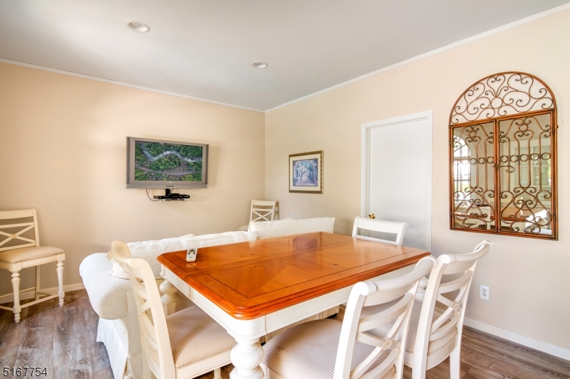 New Vernon - Residential