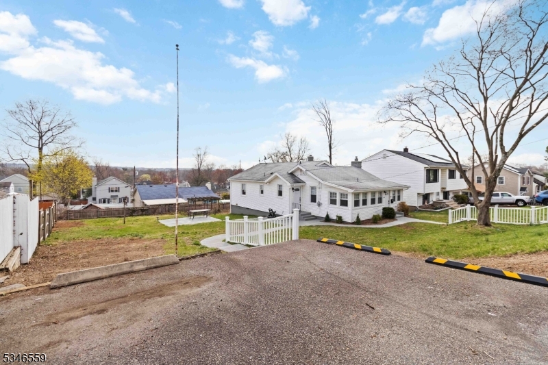 Lake Hiawatha - Residential Lease