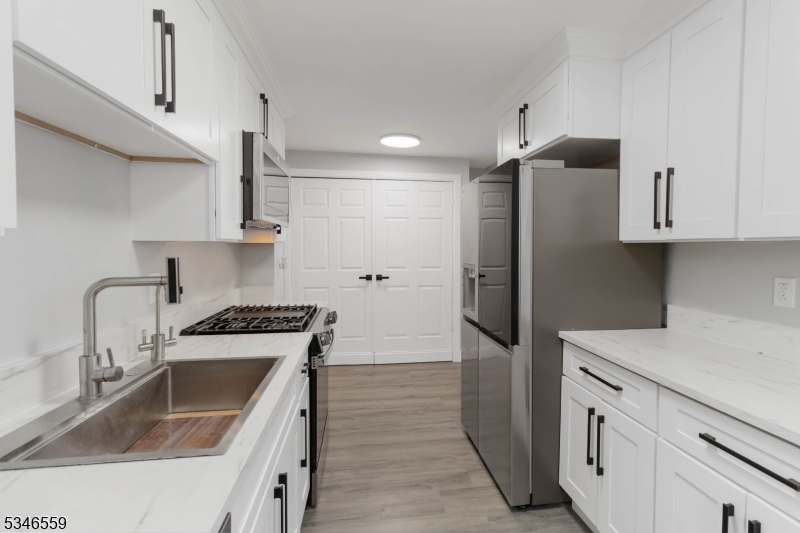 Lake Hiawatha - Residential Lease