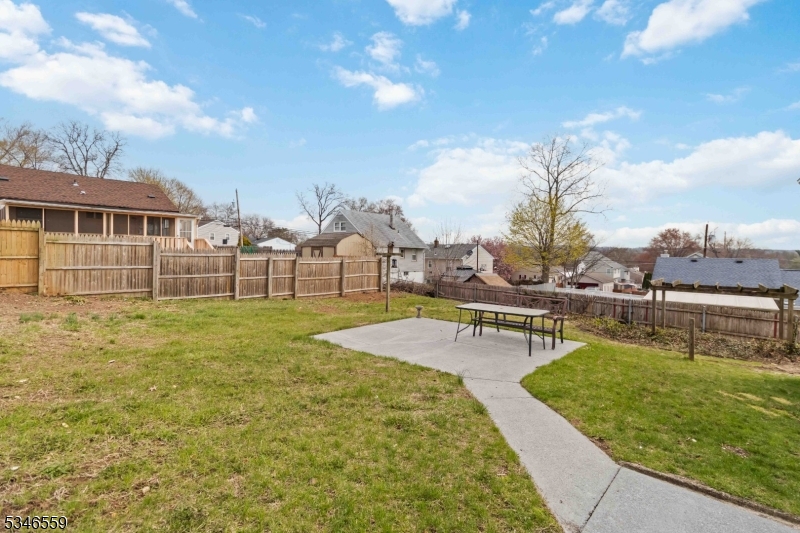 Lake Hiawatha - Residential Lease