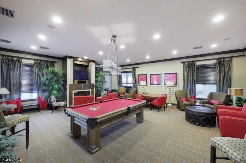 Lakeside - Residential