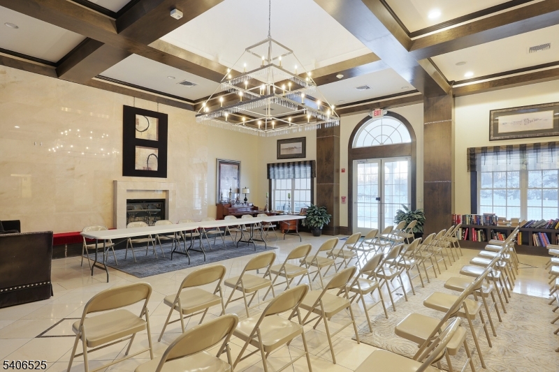 Lakeside - Residential