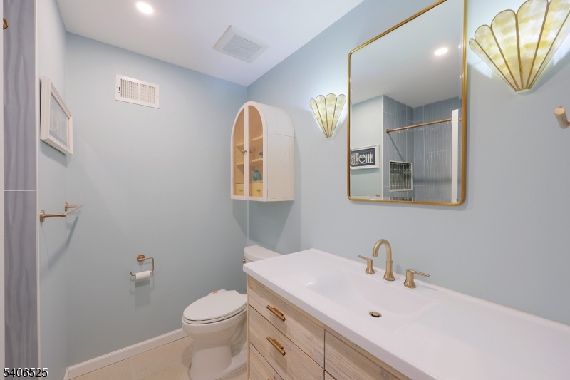 Lakeside - Residential