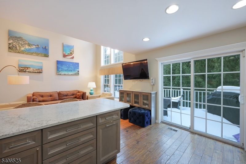 Lakeside - Residential