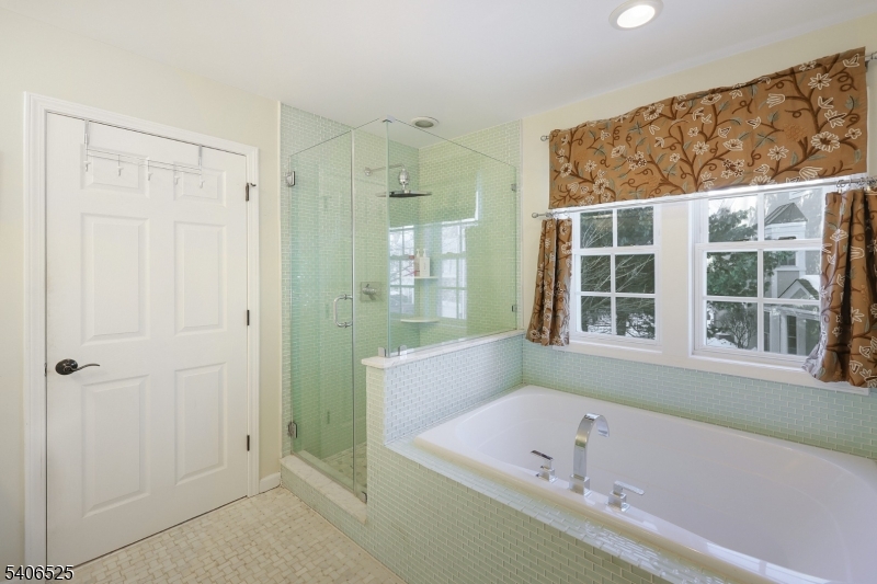 Lakeside - Residential