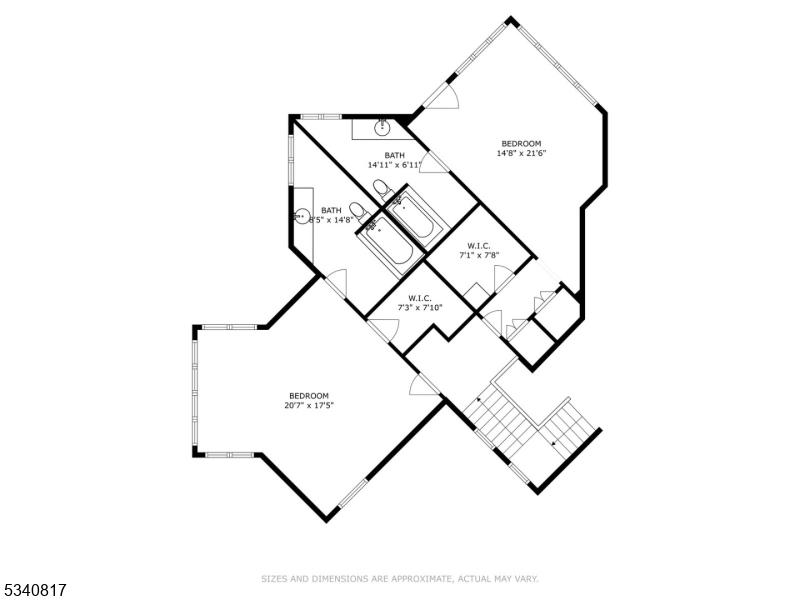 Main image without alt text