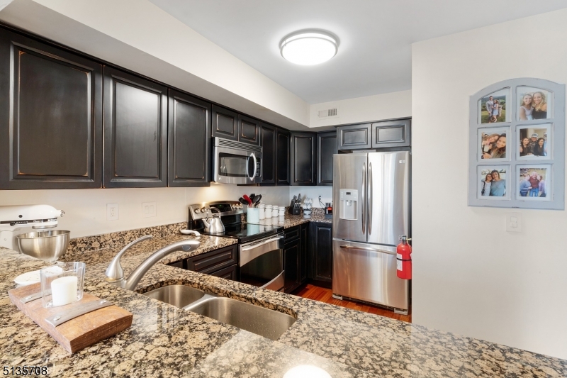 Crestmont - Residential Lease