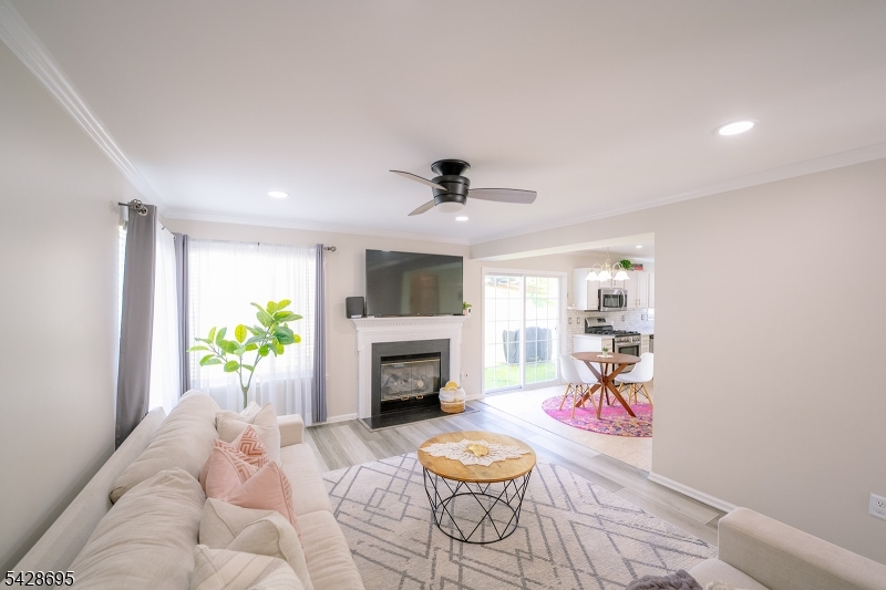 Country Oaks - Residential