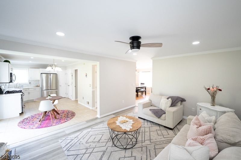 Country Oaks - Residential