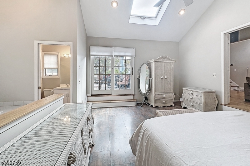 White Meadow Lake - Residential