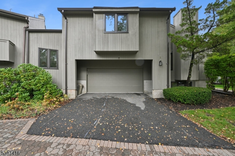 Spruce Edge - Residential