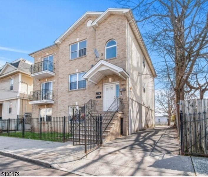 Weequahic - Residential Lease