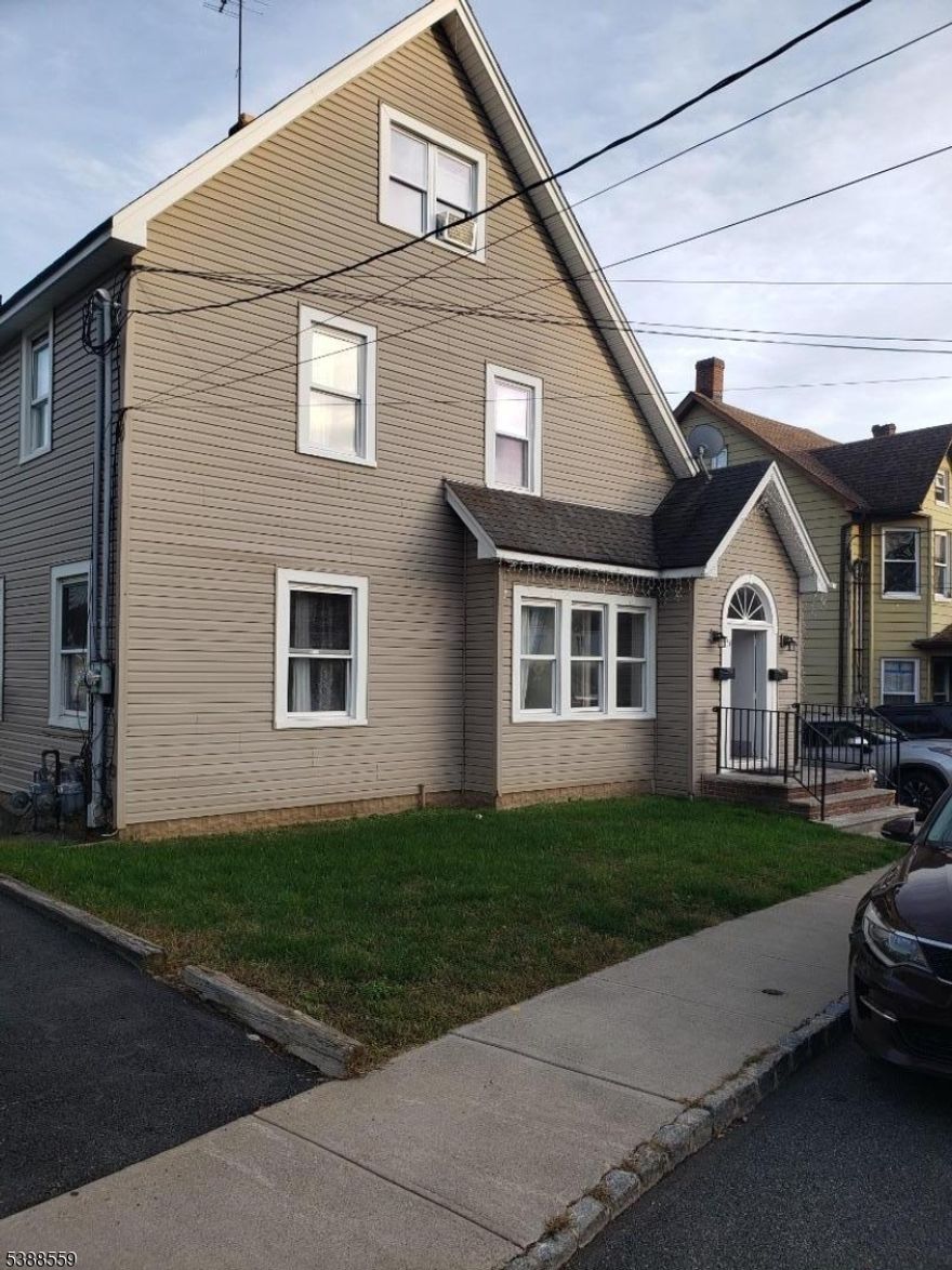 Adorable two bedroom apartment, freshly painted, hardwood floors, built in china cabinets and old world charm with country, glass doorways, public utilities, gas natural, can walk to the local restaurants, stores, park across the street, close to all major routes like, 80, 46, 15.  Only 45 minutes by car to New York City, buses and trains to New York, great landlord.