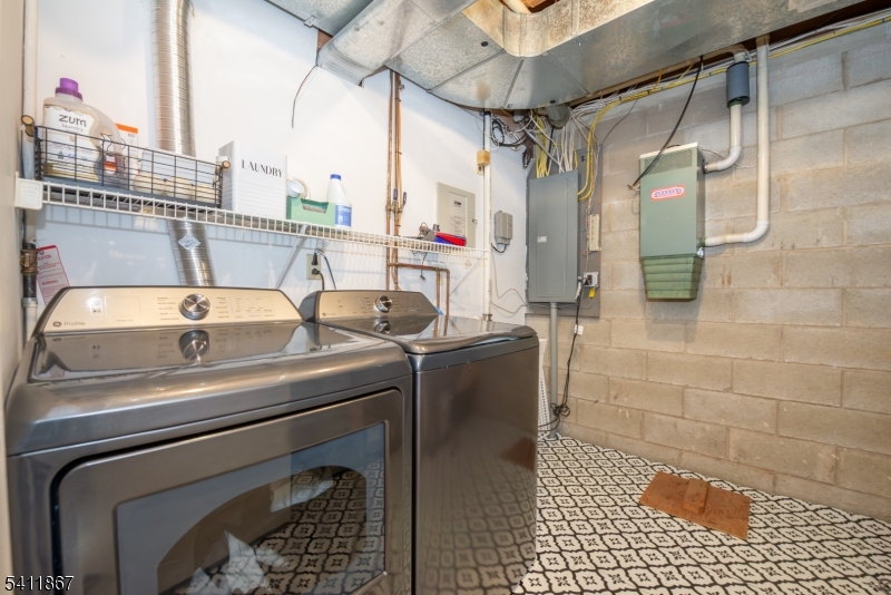 Stepping Ridge - Residential