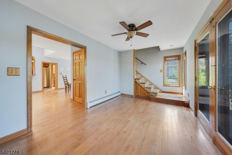 Cozy Lake - Residential