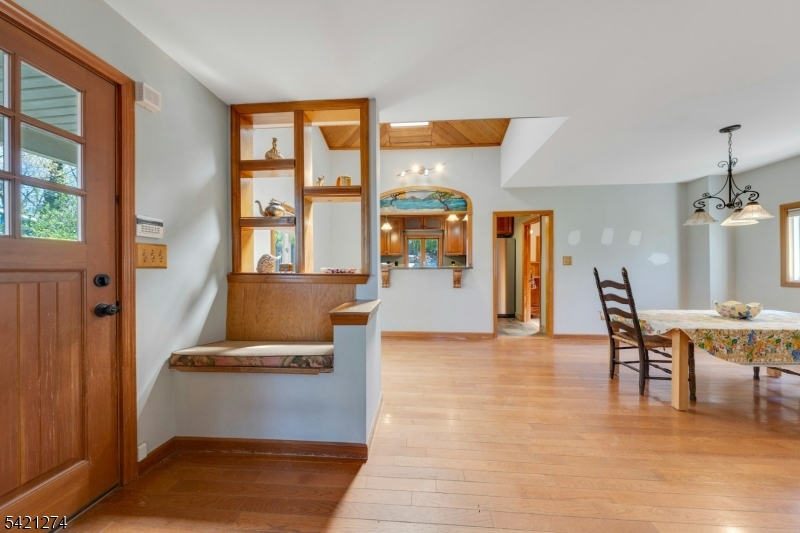 Cozy Lake - Residential